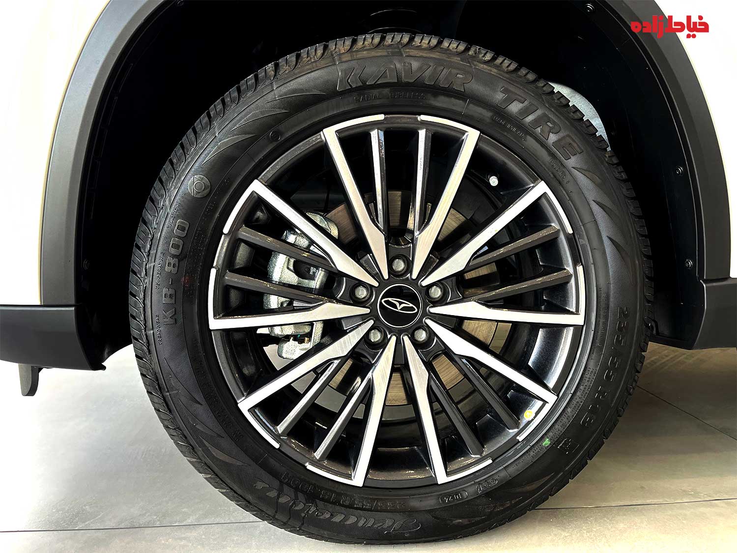 تیگو 8 پرو e+ تایر