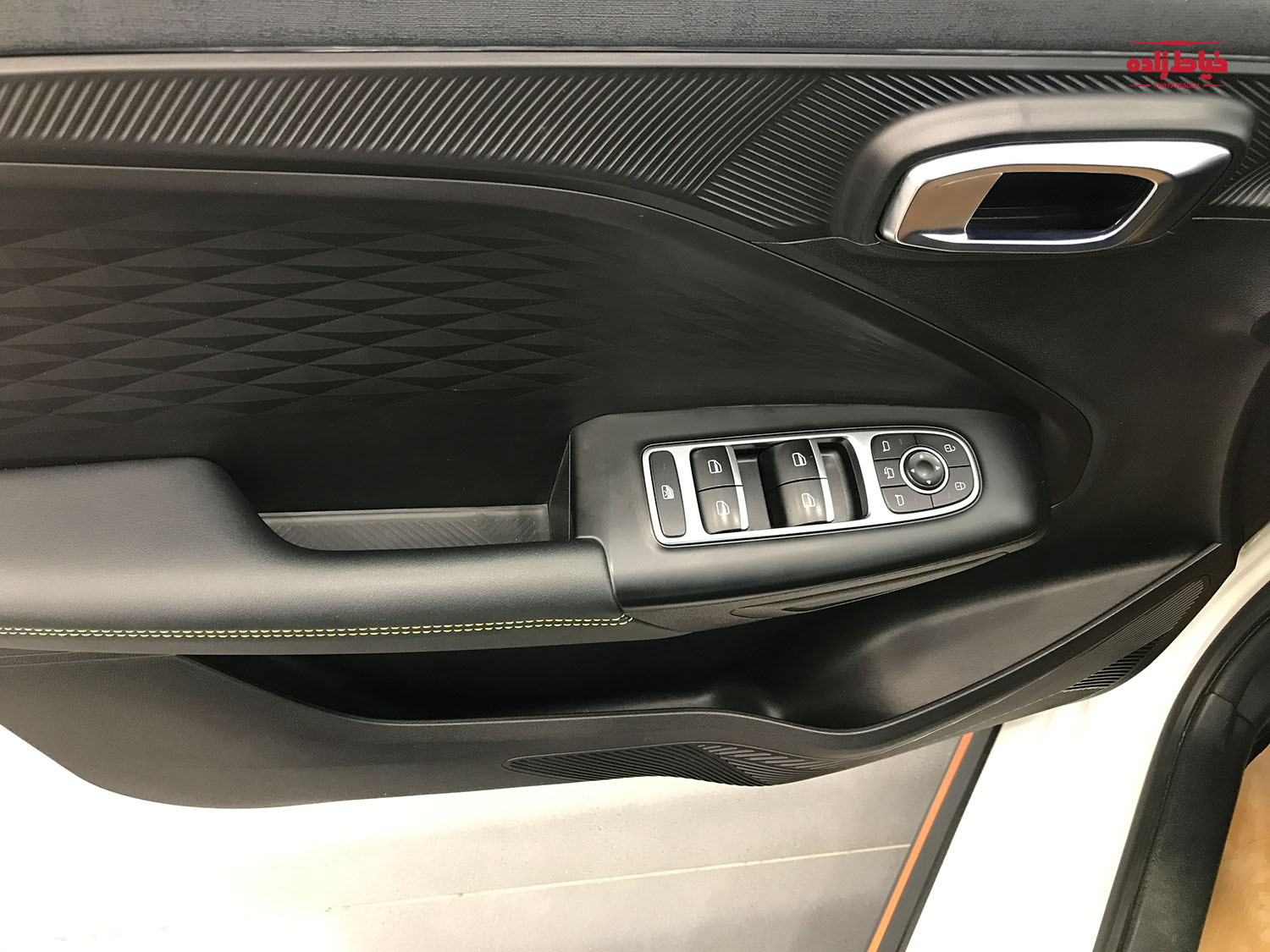 درب ایکس 33 کراس