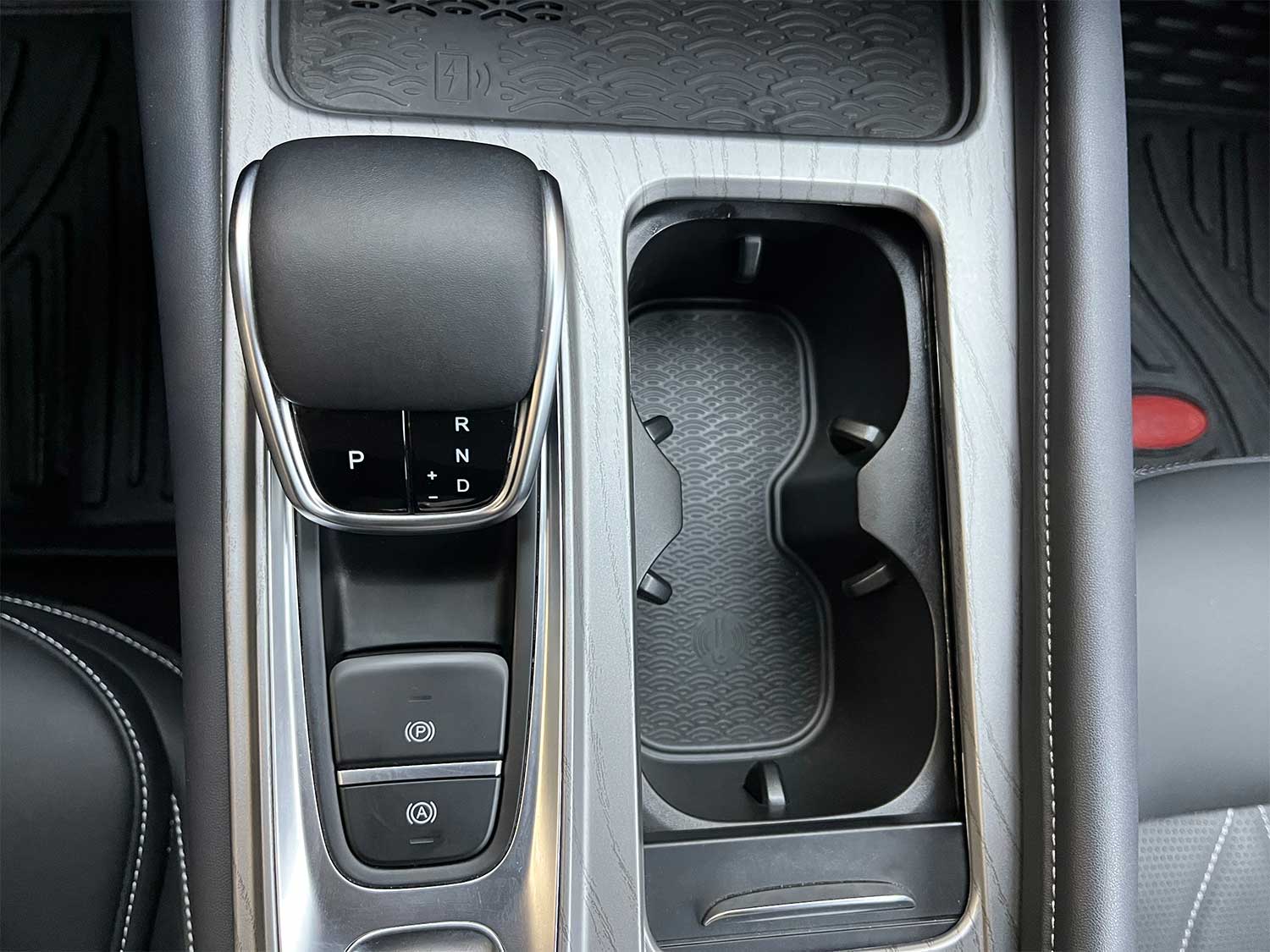 گیربکس و اهرم دده در آریزو 8